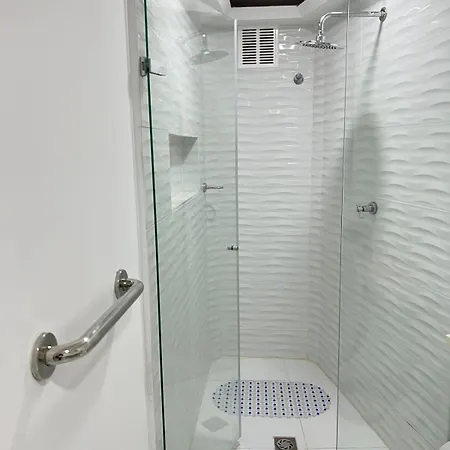 Conquistador De 1 Habitación